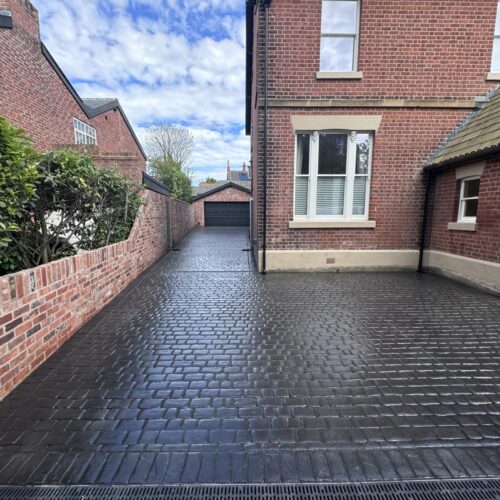 Photo_Pattern_Imprinted_Concrete_Driveway_Mews_Cobble_Poulton