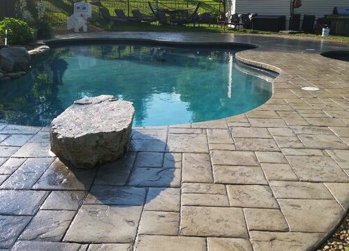 patterned_stamped_concrete_pool_deck